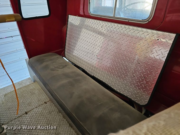 image for item DR5892 1975 International C01910B  pumper fire truck