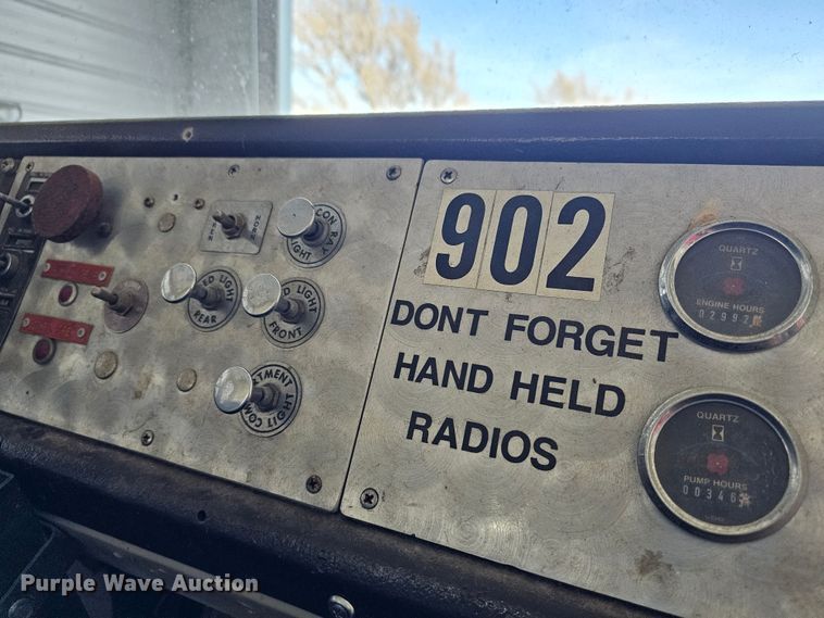 image for item DR5892 1975 International C01910B  pumper fire truck