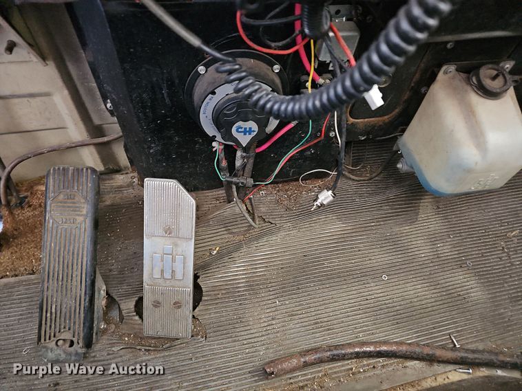 image for item DR5892 1975 International C01910B  pumper fire truck