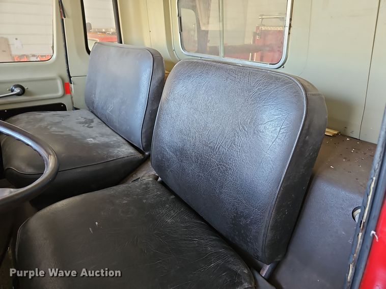 image for item DR5892 1975 International C01910B  pumper fire truck