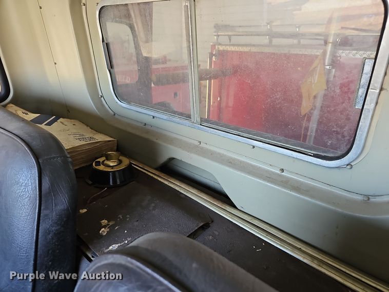 image for item DR5892 1975 International C01910B  pumper fire truck