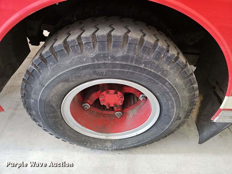 image for item DR5892 1975 International C01910B  pumper fire truck