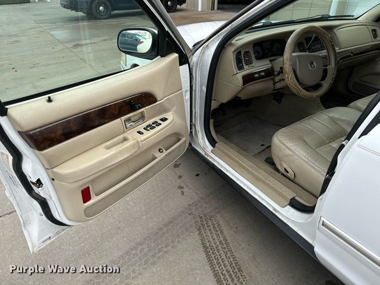 image for item GG9832 2007 Mercury Grand Marquis