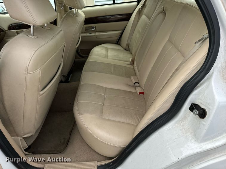 image for item GG9832 2007 Mercury Grand Marquis