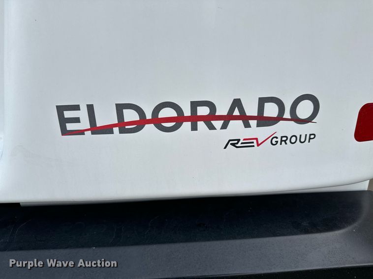 image for item GG9833 2017 Ford Advantage  shuttle bus