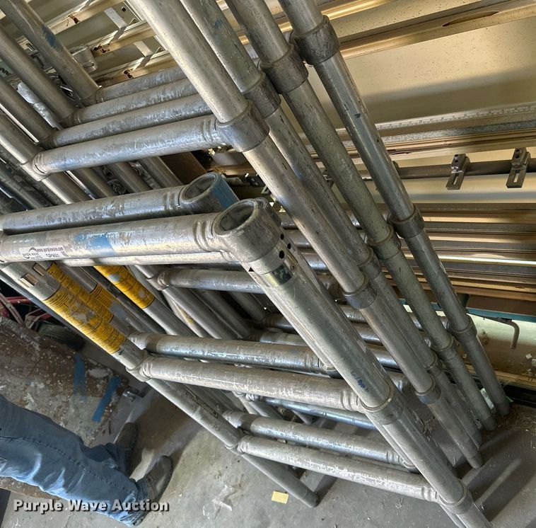 image for item GP9601 Aluminum scaffolding uprights