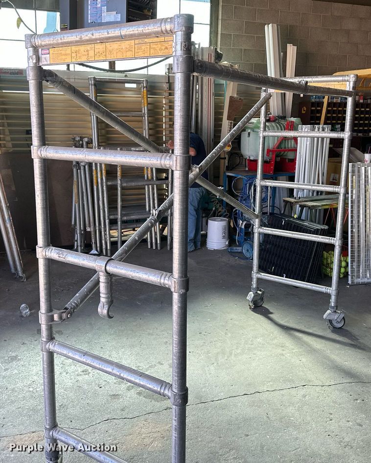 image for item GP9601 Aluminum scaffolding uprights