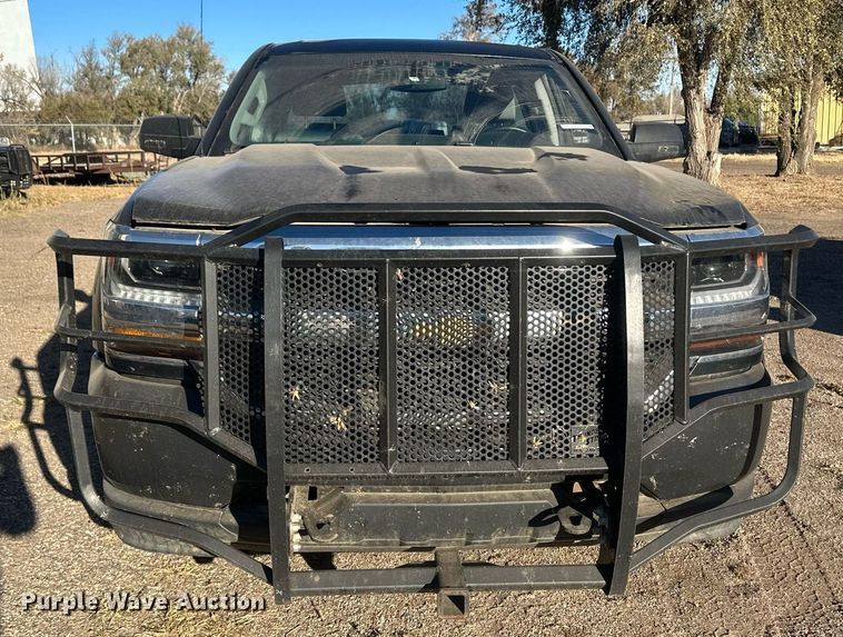 image for item IU9093 2018 Chevrolet Silverado 1500  Crew Cab pickup truck