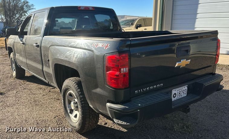 image for item IU9093 2018 Chevrolet Silverado 1500  Crew Cab pickup truck