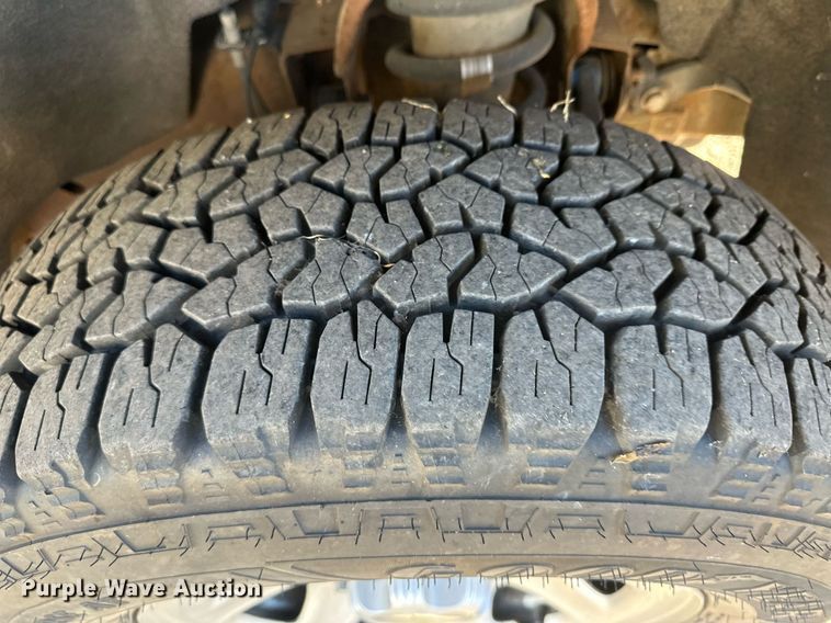 image for item IU9093 2018 Chevrolet Silverado 1500  Crew Cab pickup truck