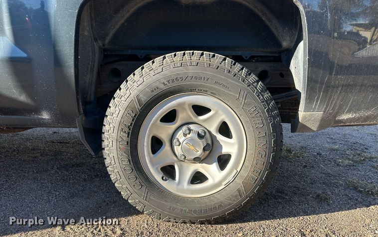 image for item IU9093 2018 Chevrolet Silverado 1500  Crew Cab pickup truck