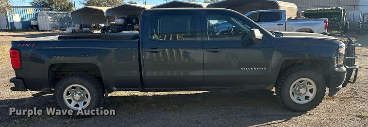 image for item IU9094 2018 Chevrolet Silverado 1500  Crew Cab pickup truck