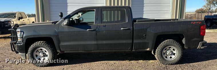 image for item IU9094 2018 Chevrolet Silverado 1500  Crew Cab pickup truck