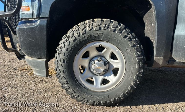 image for item IU9094 2018 Chevrolet Silverado 1500  Crew Cab pickup truck