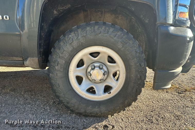 image for item IU9094 2018 Chevrolet Silverado 1500  Crew Cab pickup truck