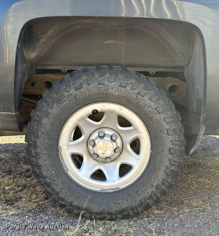 image for item IU9094 2018 Chevrolet Silverado 1500  Crew Cab pickup truck