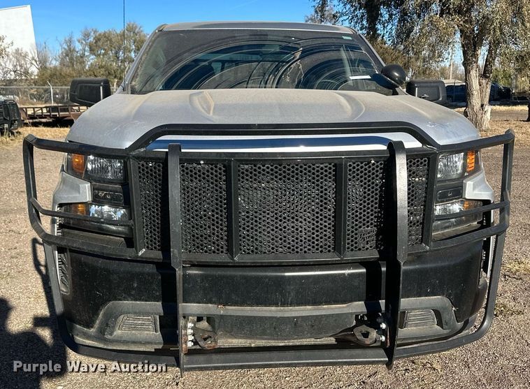 image for item IU9095 2019 Chevrolet Silverado 1500  Crew Cab pickup truck