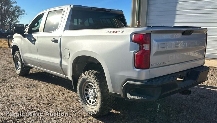 image for item IU9095 2019 Chevrolet Silverado 1500  Crew Cab pickup truck