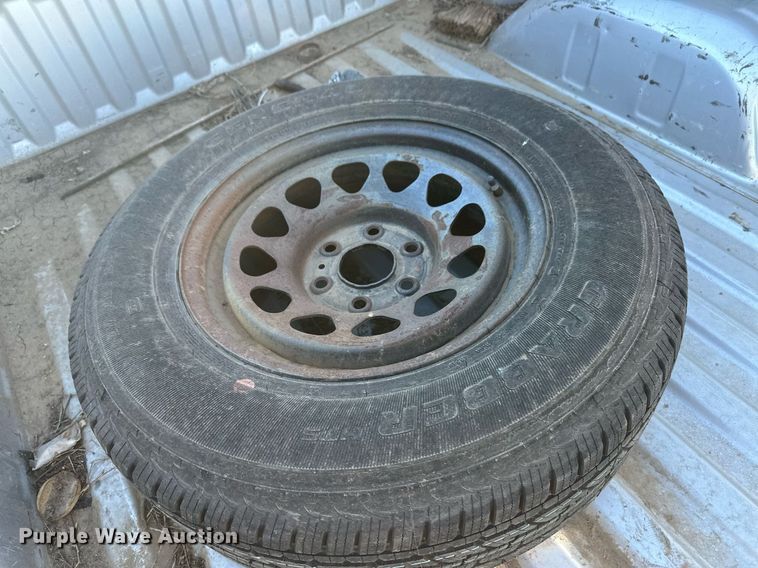 image for item IU9095 2019 Chevrolet Silverado 1500  Crew Cab pickup truck