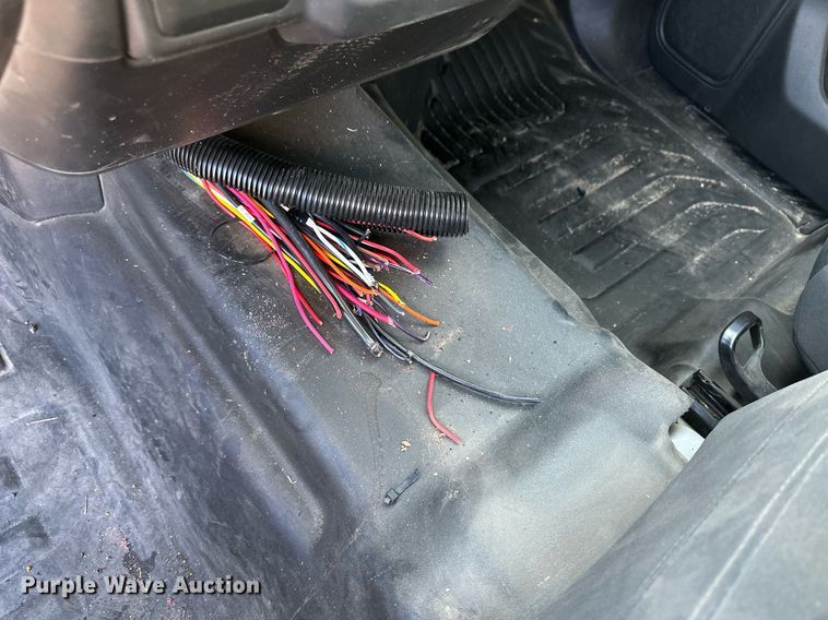 image for item IU9095 2019 Chevrolet Silverado 1500  Crew Cab pickup truck