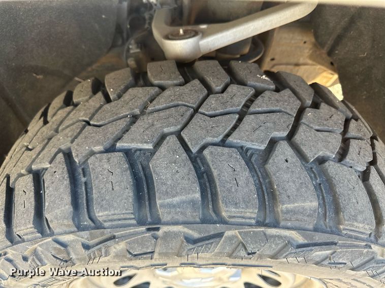 image for item IU9095 2019 Chevrolet Silverado 1500  Crew Cab pickup truck