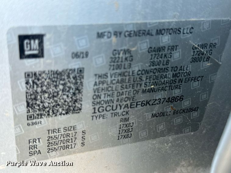 image for item IU9095 2019 Chevrolet Silverado 1500  Crew Cab pickup truck