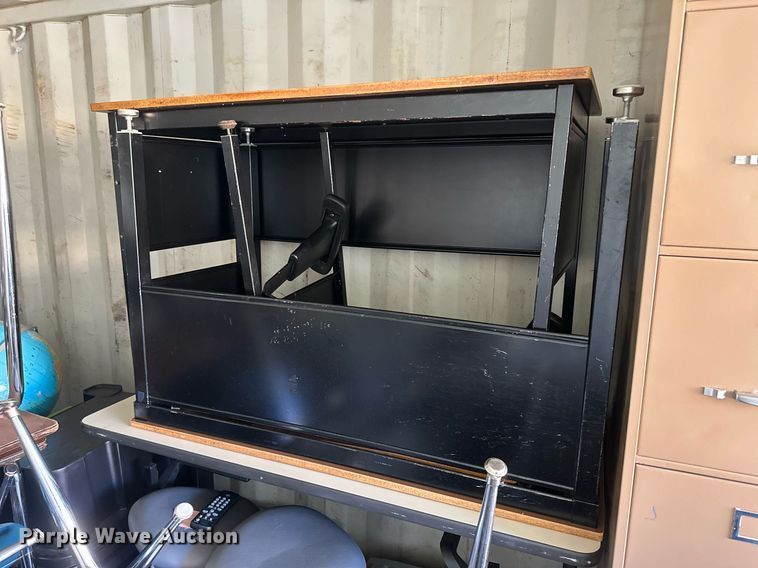 image for item IU9105 Desks