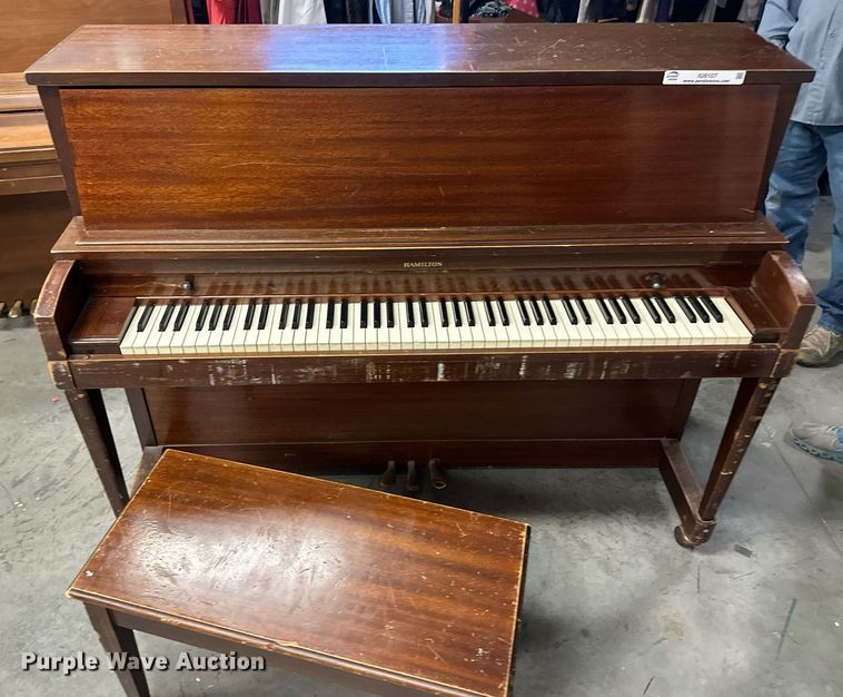 image for item IU9107 (2) pianos