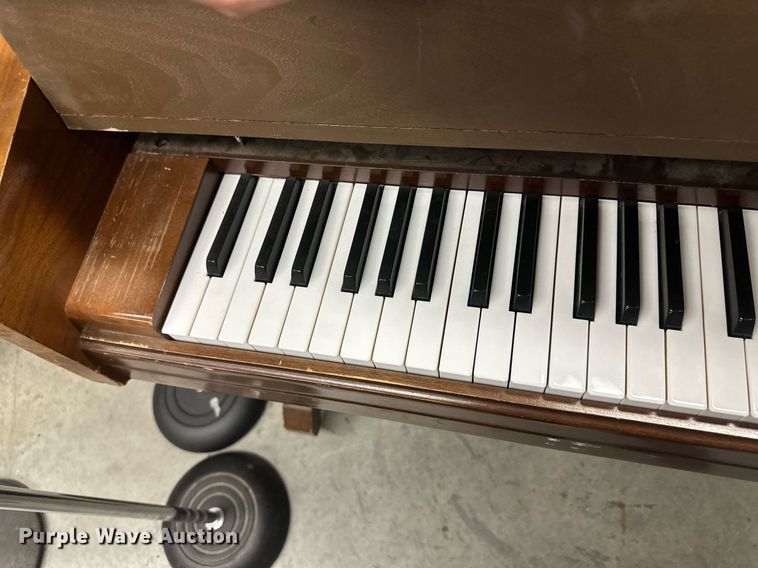 image for item IU9107 (2) pianos