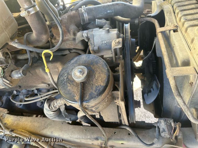 image for item IU9133 1986 Ford C800  pumper fire truck