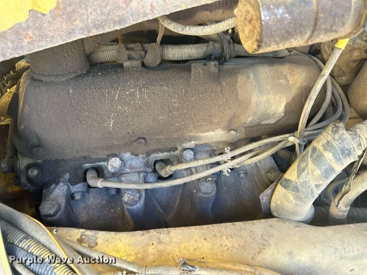 image for item IU9133 1986 Ford C800  pumper fire truck