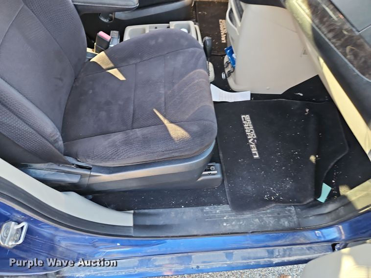 image for item LB9598 2011 Dodge Grand Caravan  van