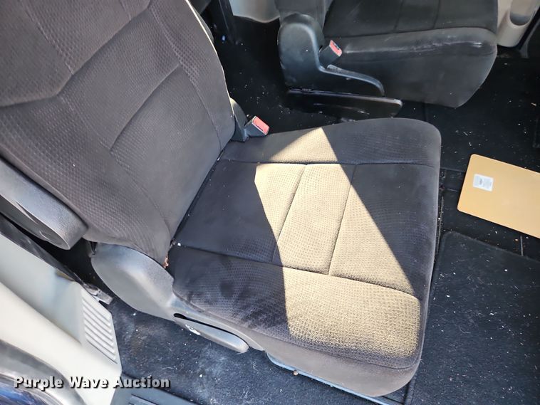 image for item LB9598 2011 Dodge Grand Caravan  van