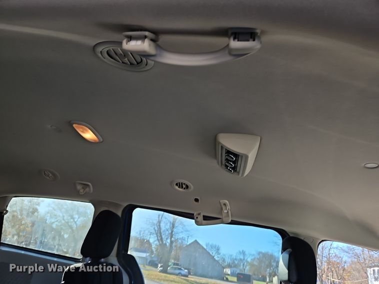 image for item LB9598 2011 Dodge Grand Caravan  van