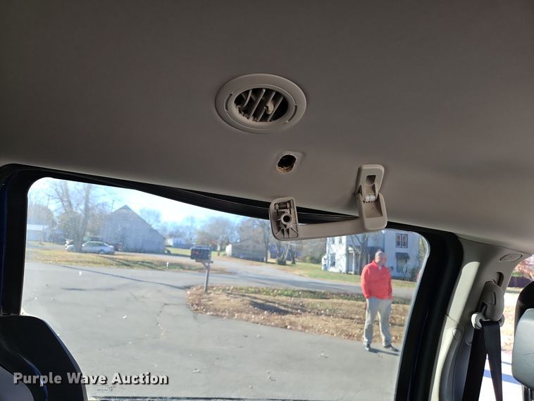 image for item LB9598 2011 Dodge Grand Caravan  van