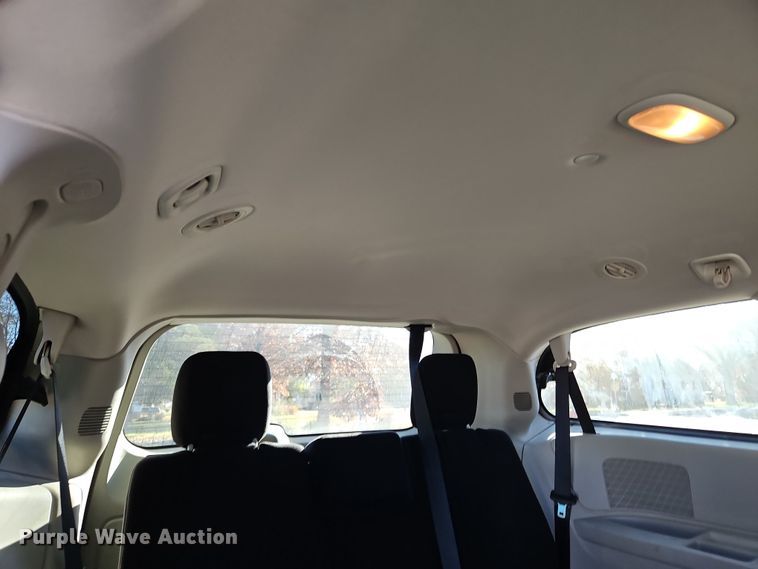 image for item LB9598 2011 Dodge Grand Caravan  van