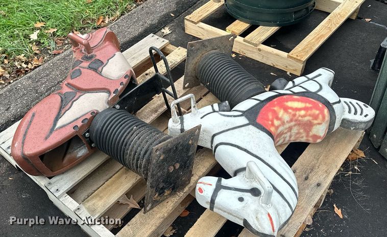 image for item LO9297 Playground equipment