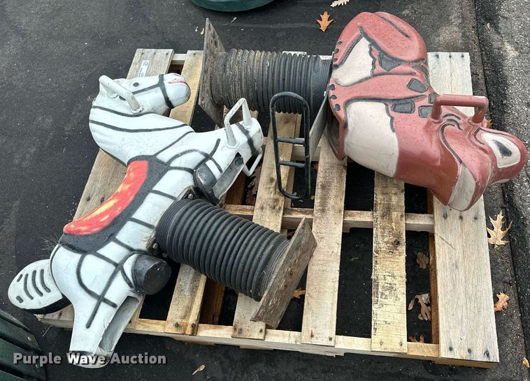 image for item LO9297 Playground equipment