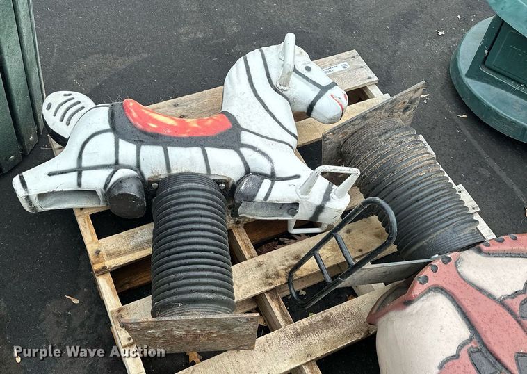 image for item LO9297 Playground equipment