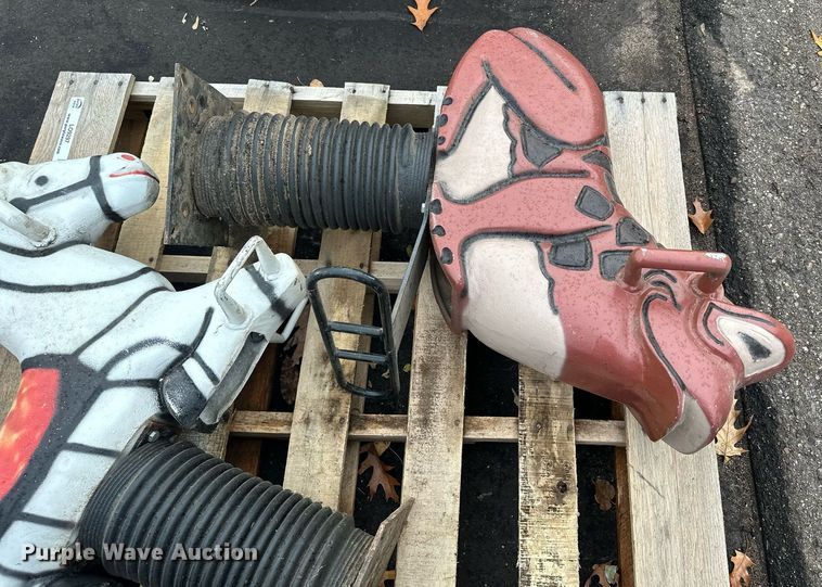 image for item LO9297 Playground equipment