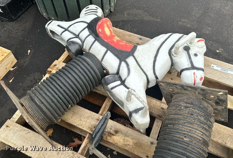 image for item LO9297 Playground equipment