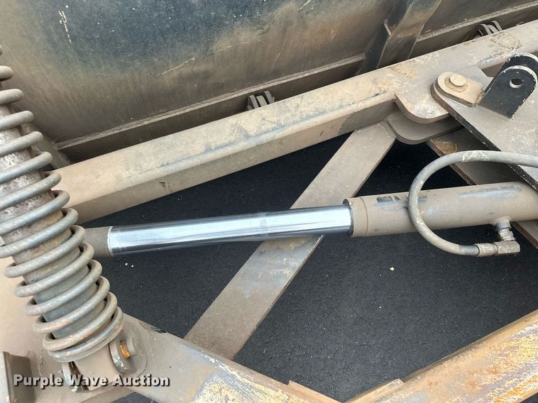 image for item LO9300 2006 Freightliner Business Class M2  dump truck