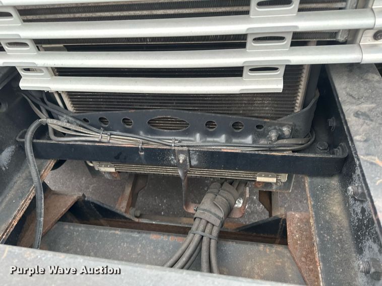 image for item LO9300 2006 Freightliner Business Class M2  dump truck