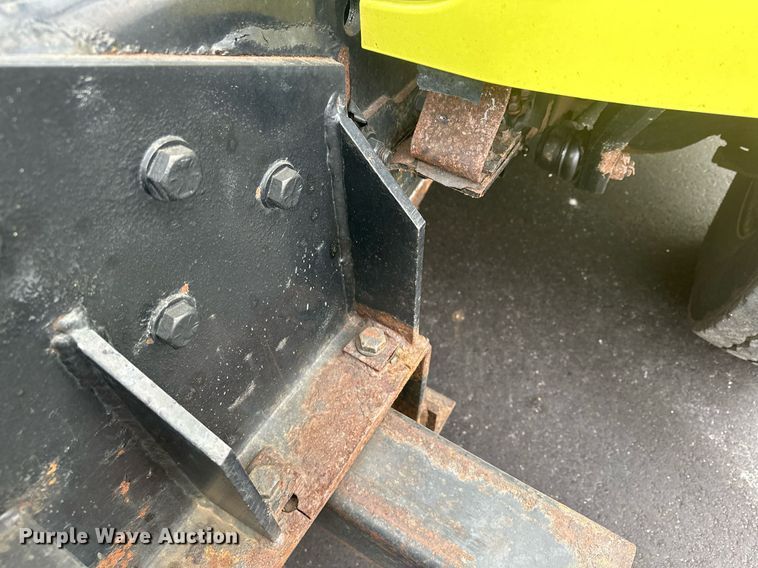 image for item LO9300 2006 Freightliner Business Class M2  dump truck