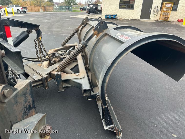 image for item LO9300 2006 Freightliner Business Class M2  dump truck