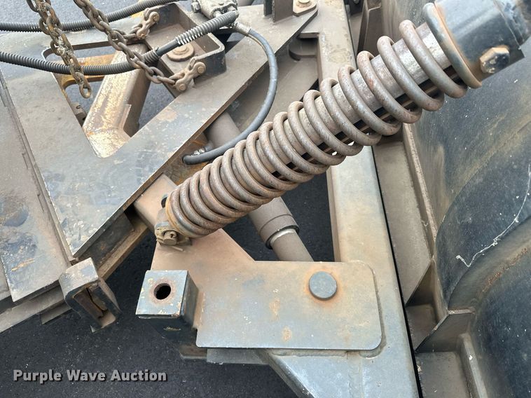 image for item LO9300 2006 Freightliner Business Class M2  dump truck