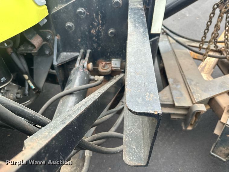 image for item LO9300 2006 Freightliner Business Class M2  dump truck