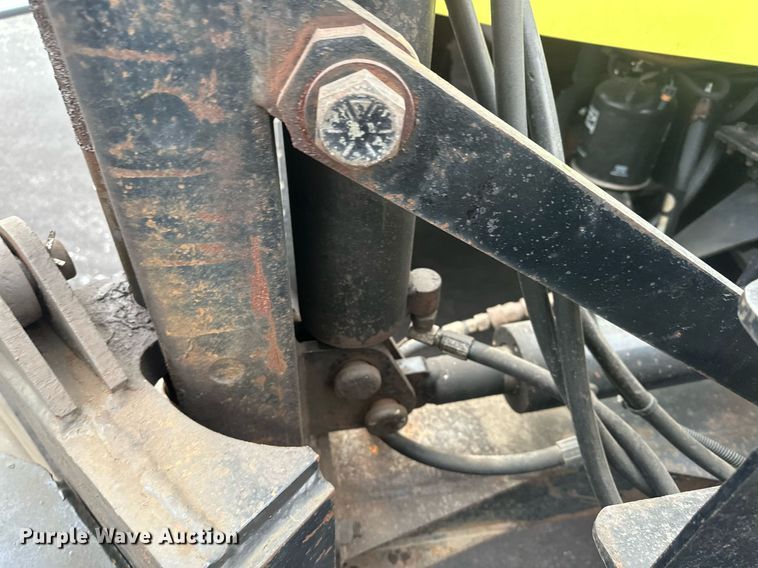 image for item LO9300 2006 Freightliner Business Class M2  dump truck