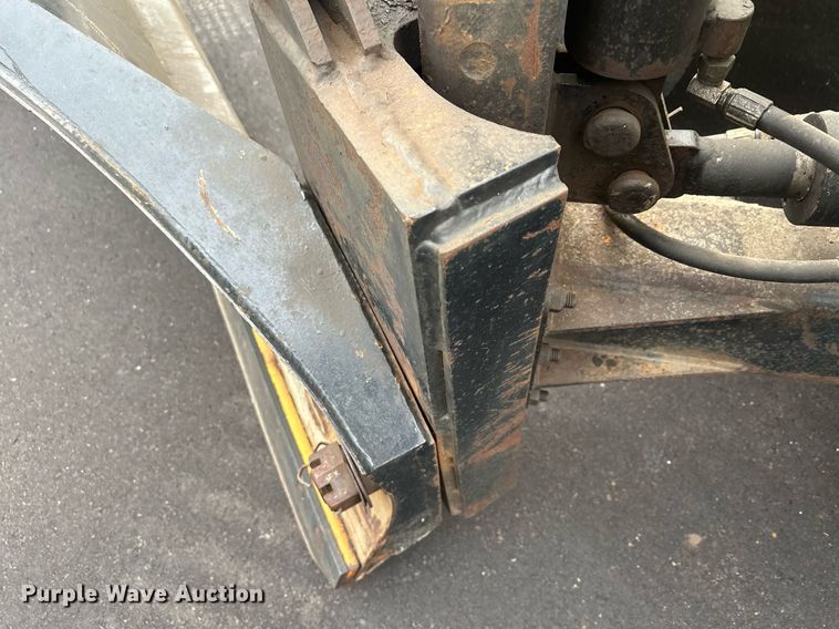 image for item LO9300 2006 Freightliner Business Class M2  dump truck