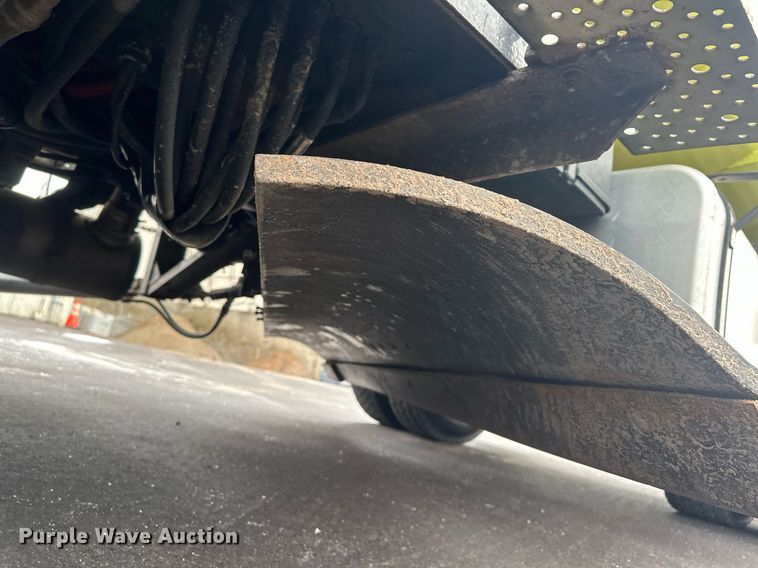 image for item LO9300 2006 Freightliner Business Class M2  dump truck